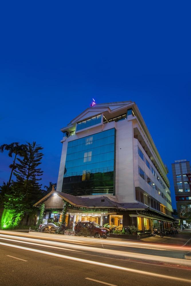 Hotel The Renai Cochin Kochi Exterior foto