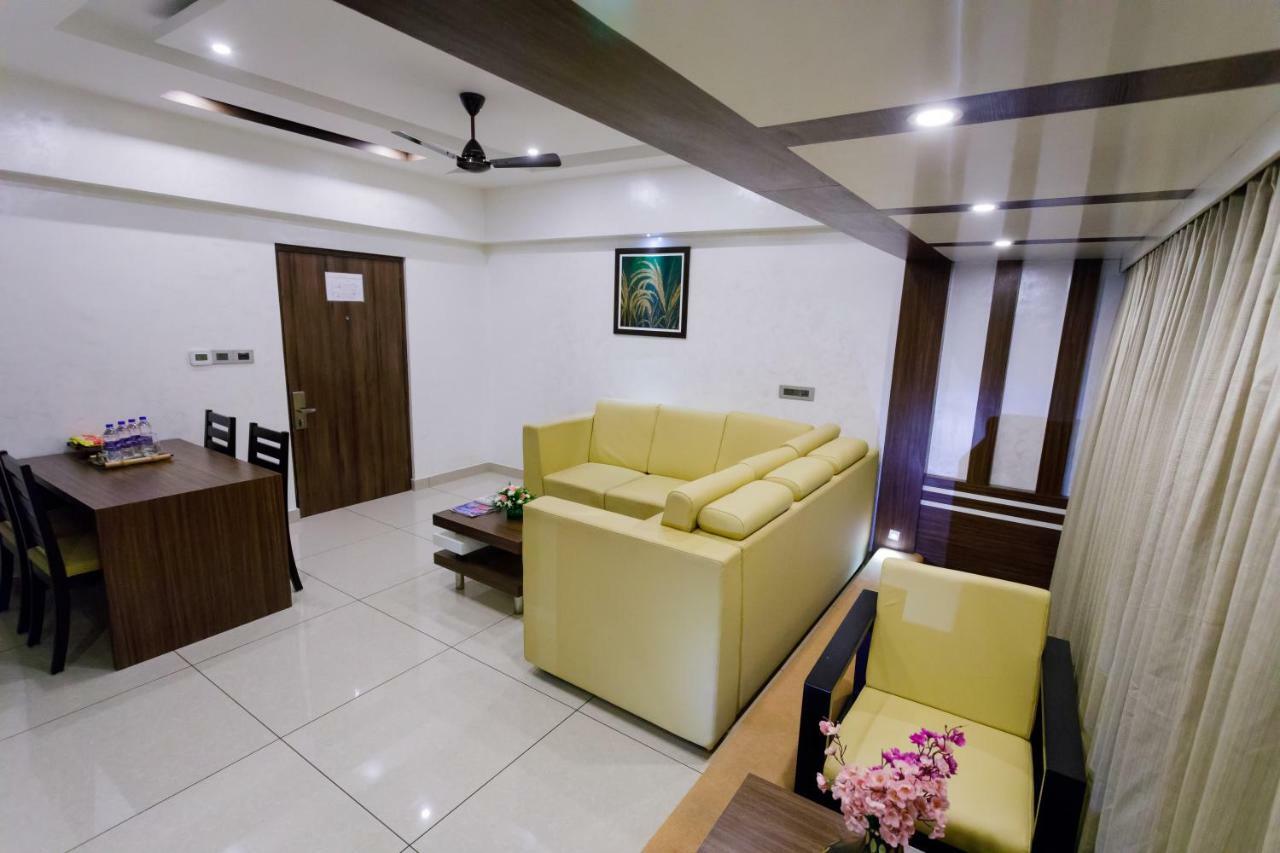 Hotel The Renai Cochin Kochi Exterior foto